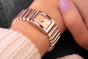 Seksy edge store bracelet watch