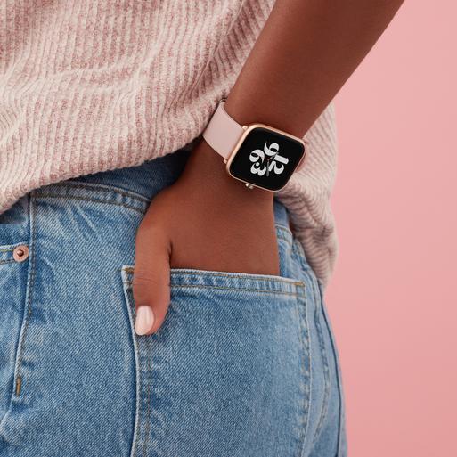 Smart watch with removable band clearance