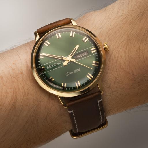 Mens gold watch green face new arrivals